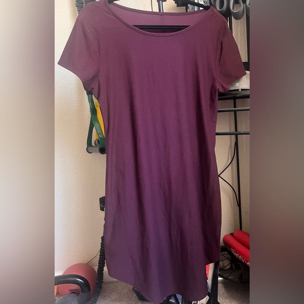 Woman’s fitted dress shirt